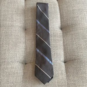 Men’s DKNY 100% silk tie